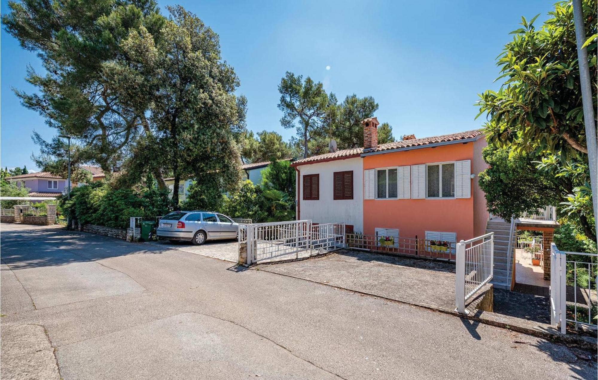Amazing Apartment In Rovinj With Wifi Exterior photo