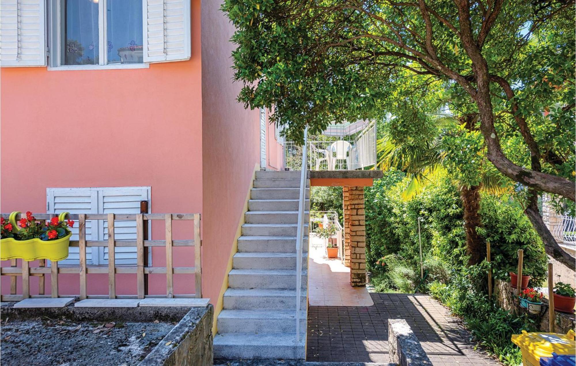 Amazing Apartment In Rovinj With Wifi Exterior photo