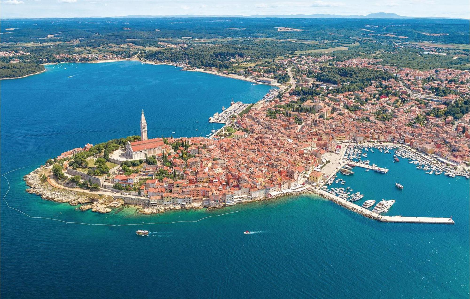 Amazing Apartment In Rovinj With Wifi Exterior photo
